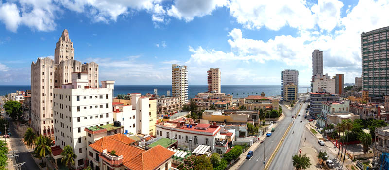 01 Vista aerea panoramica de los edificios altos del Vedado Habana Cuba