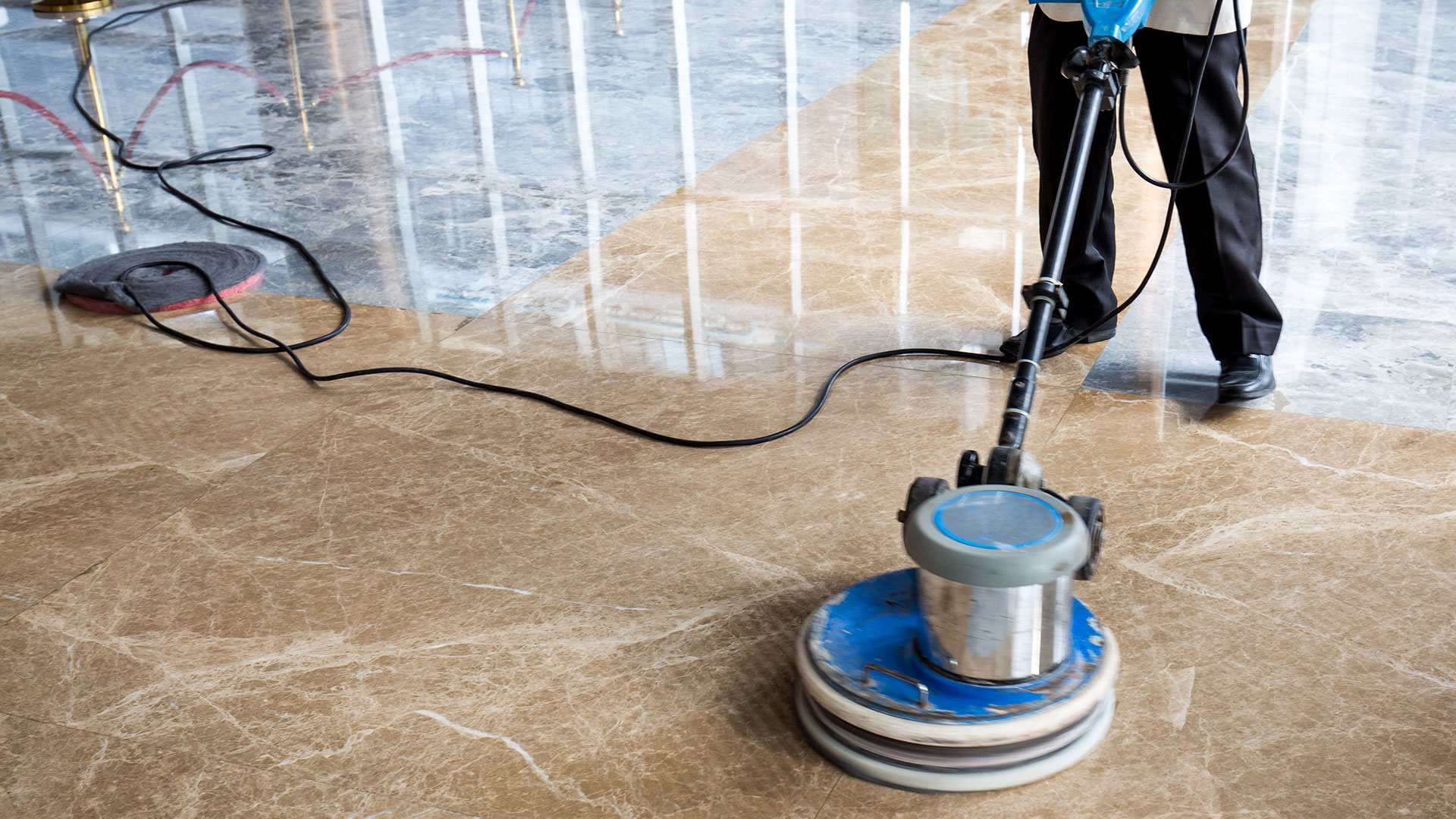 Como limpiar el suelo de mármol para que brille_Se recomienda pulir el marmol con maquina cada 5 anos